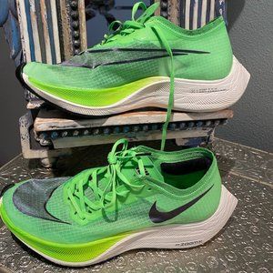 Nike ZoomX VaporFly Next% Size 7.5 M/9W